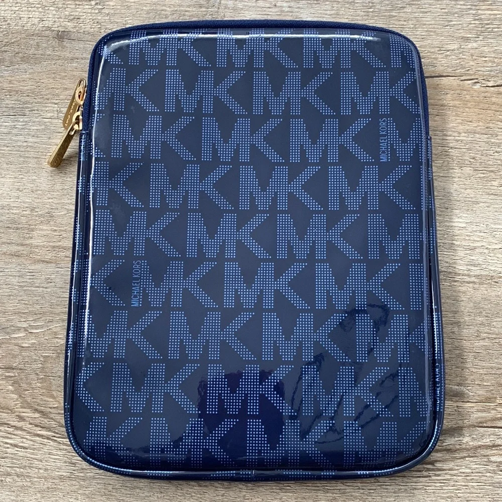 Michael Kors iPad case 10”